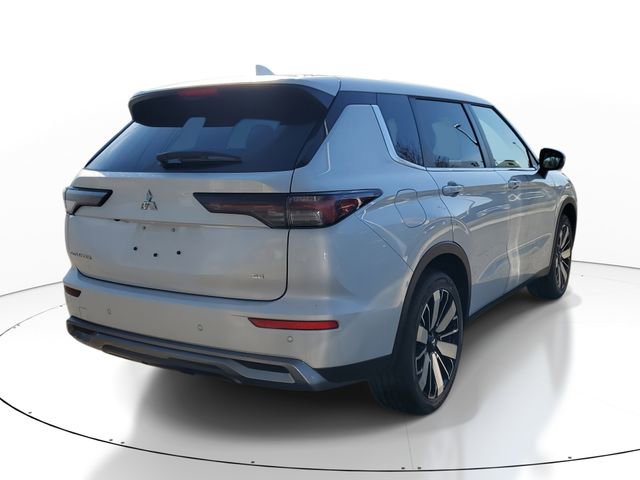New 2026 Mitsubishi Outlander SE FWD image 6