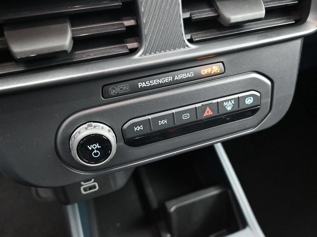 Used 2026 Ford Maverick XL AWD/4WD image 14