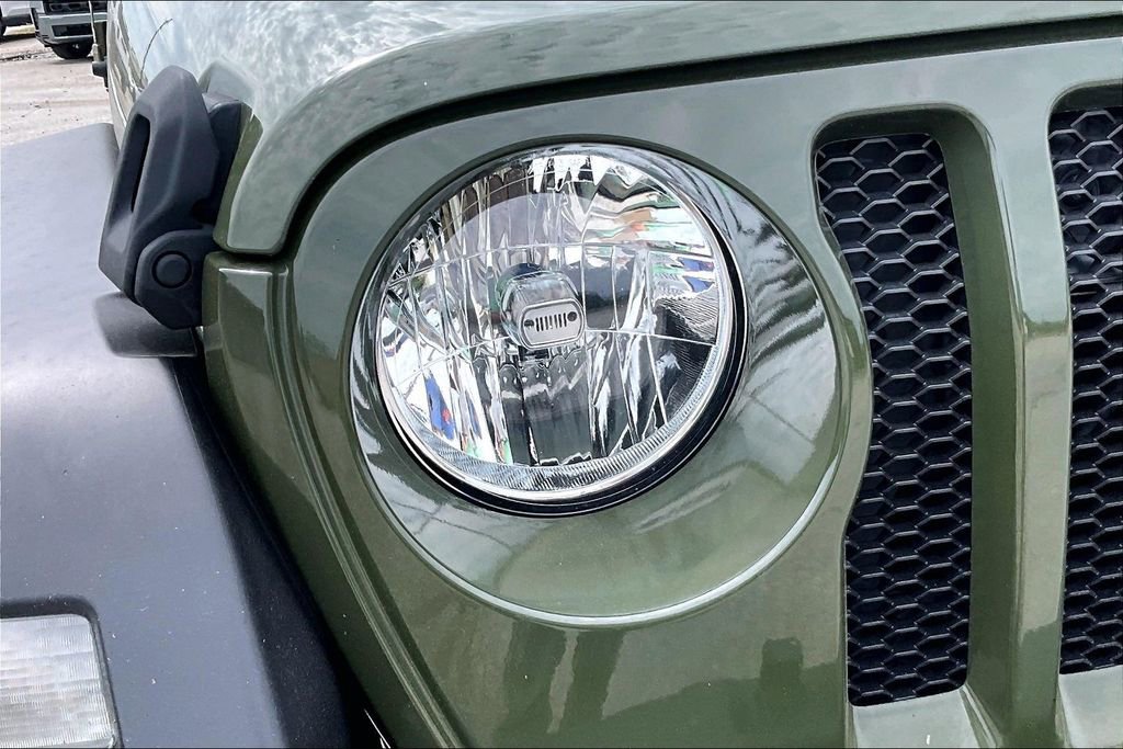 Used 2021 Jeep Wrangler Unlimited Sport image 30