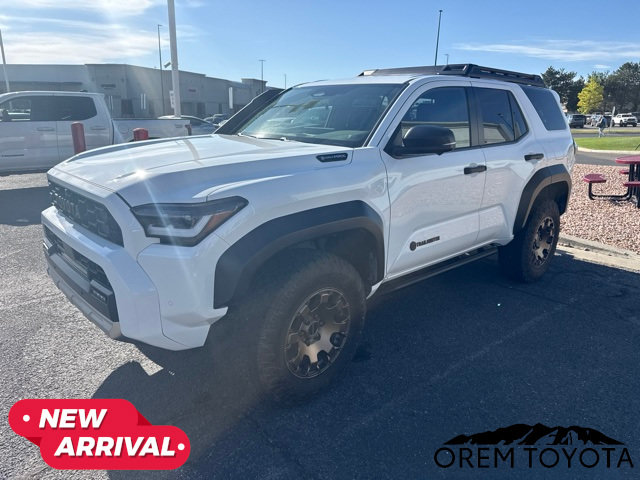Used 2025 Toyota 4Runner Trailhunter AWD/4WD image 7