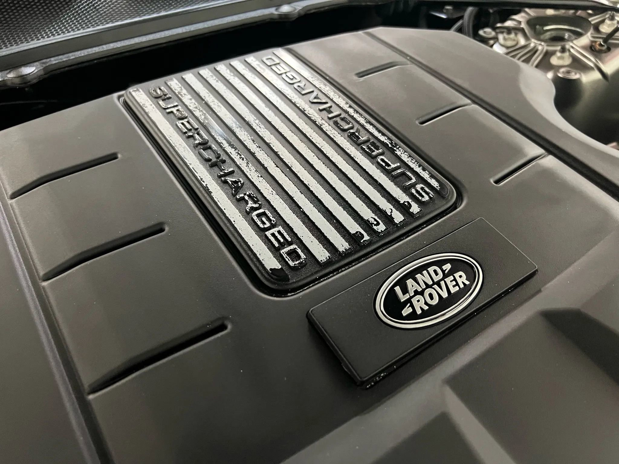 Used 2017 Land Rover Discovery First Edition image 51