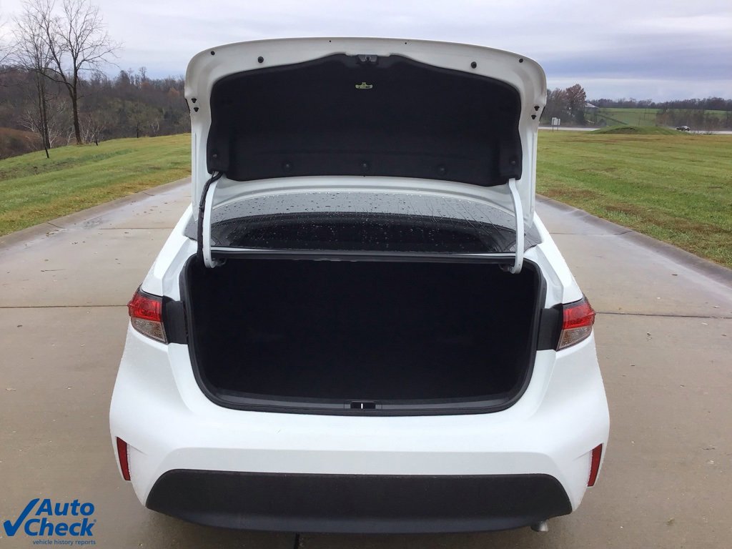 Used 2024 Toyota Corolla LE image 5