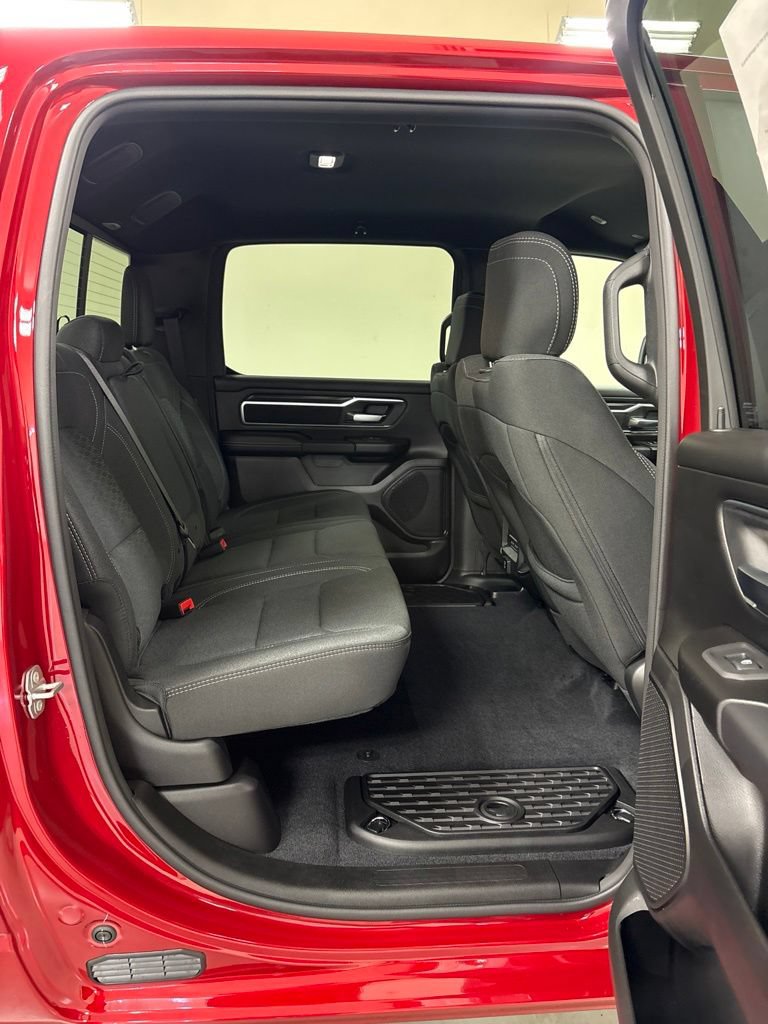New 2026 RAM 1500 Big Horn AWD/4WD image 29