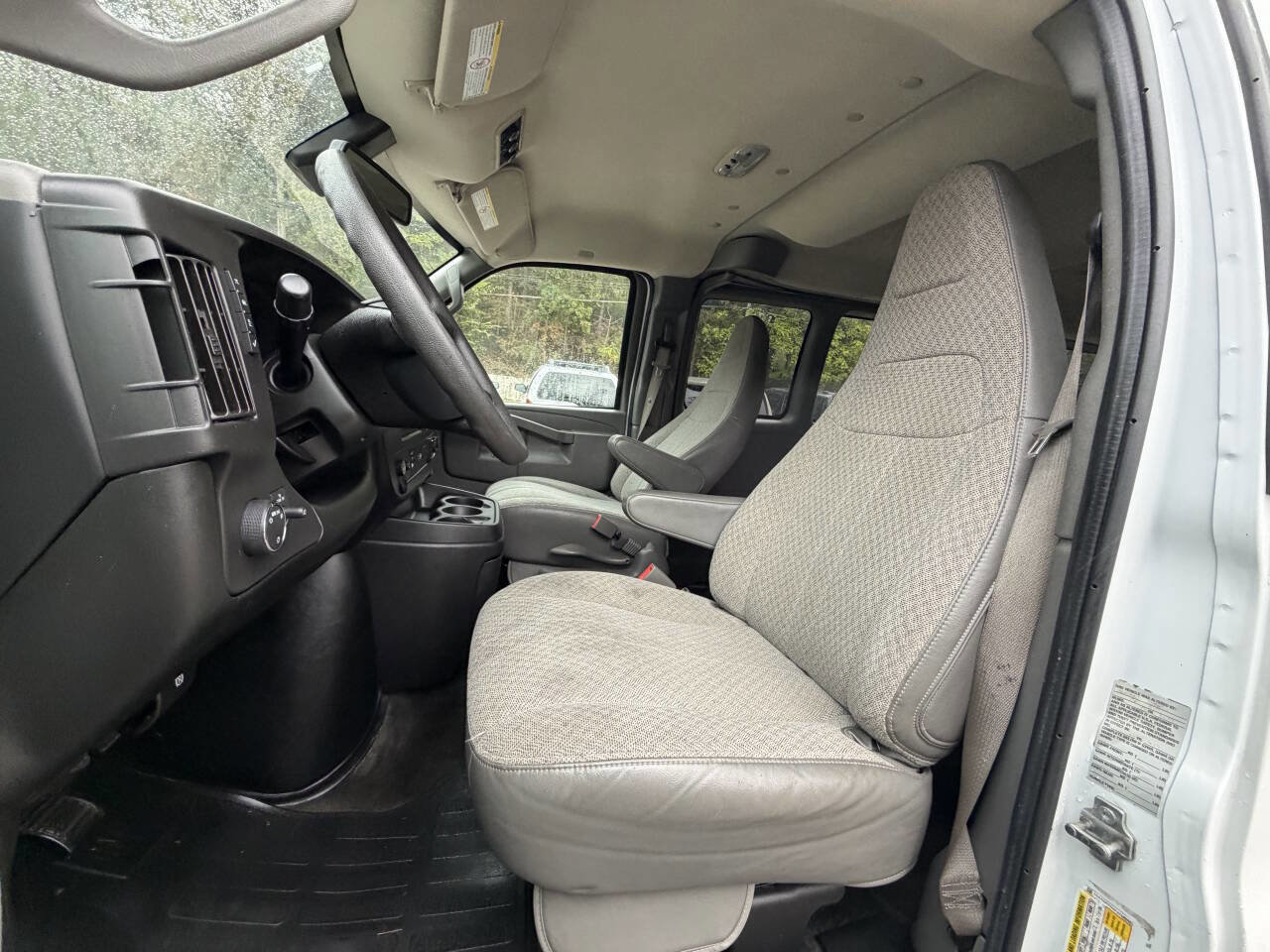 Used 2019 Chevrolet Express 3500 LT w/ LT Preferred Equipment Group image 25