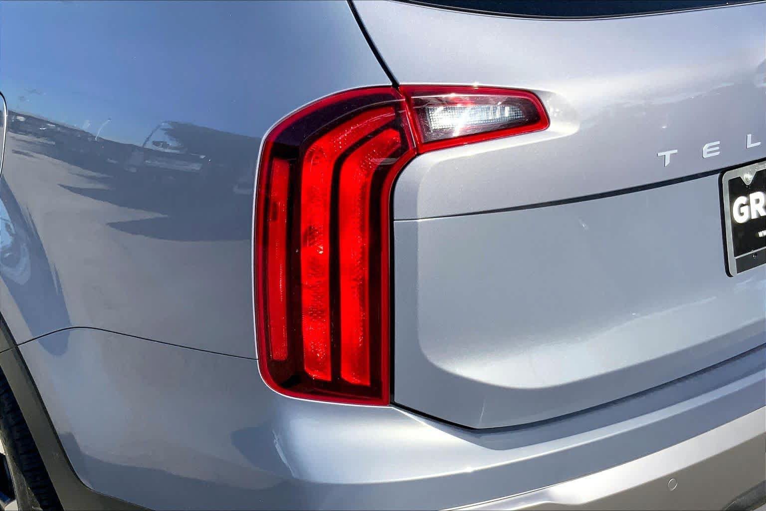 Used 2025 Kia Telluride S AWD/4WD image 25