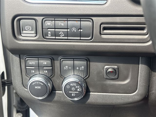 Certified 2023 GMC Yukon AT4 AWD/4WD image 18