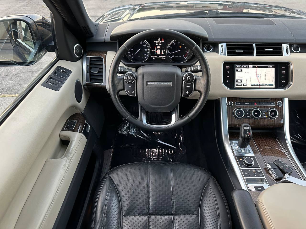 Used 2015 Land Rover Range Rover Sport HSE AWD/4WD image 38