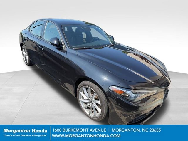 Used 2023 Alfa Romeo Giulia Sprint AWD/4WD image 1