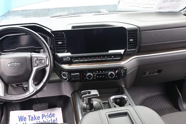 Used 2022 Chevrolet Silverado 1500 RST w/ Convenience Package II AWD/4WD image 25