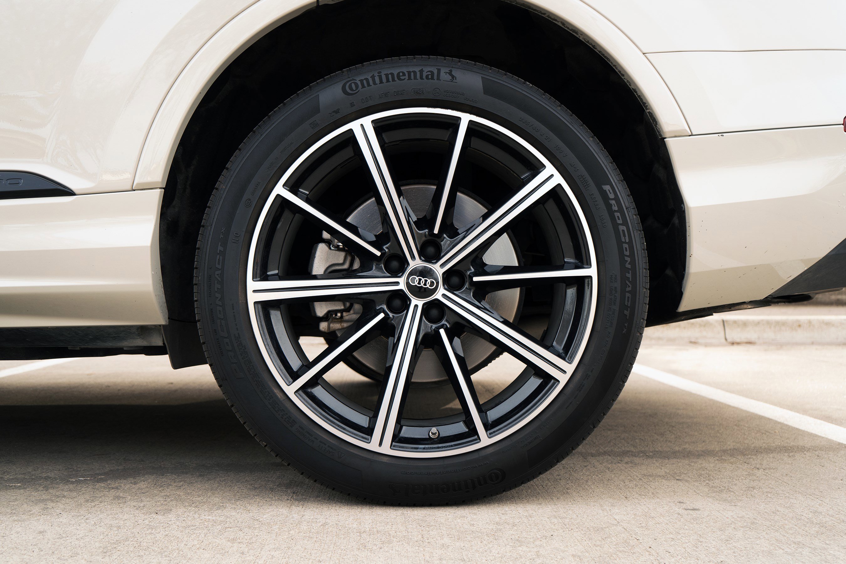 Used 2022 Audi Q7 Premium Plus image 15