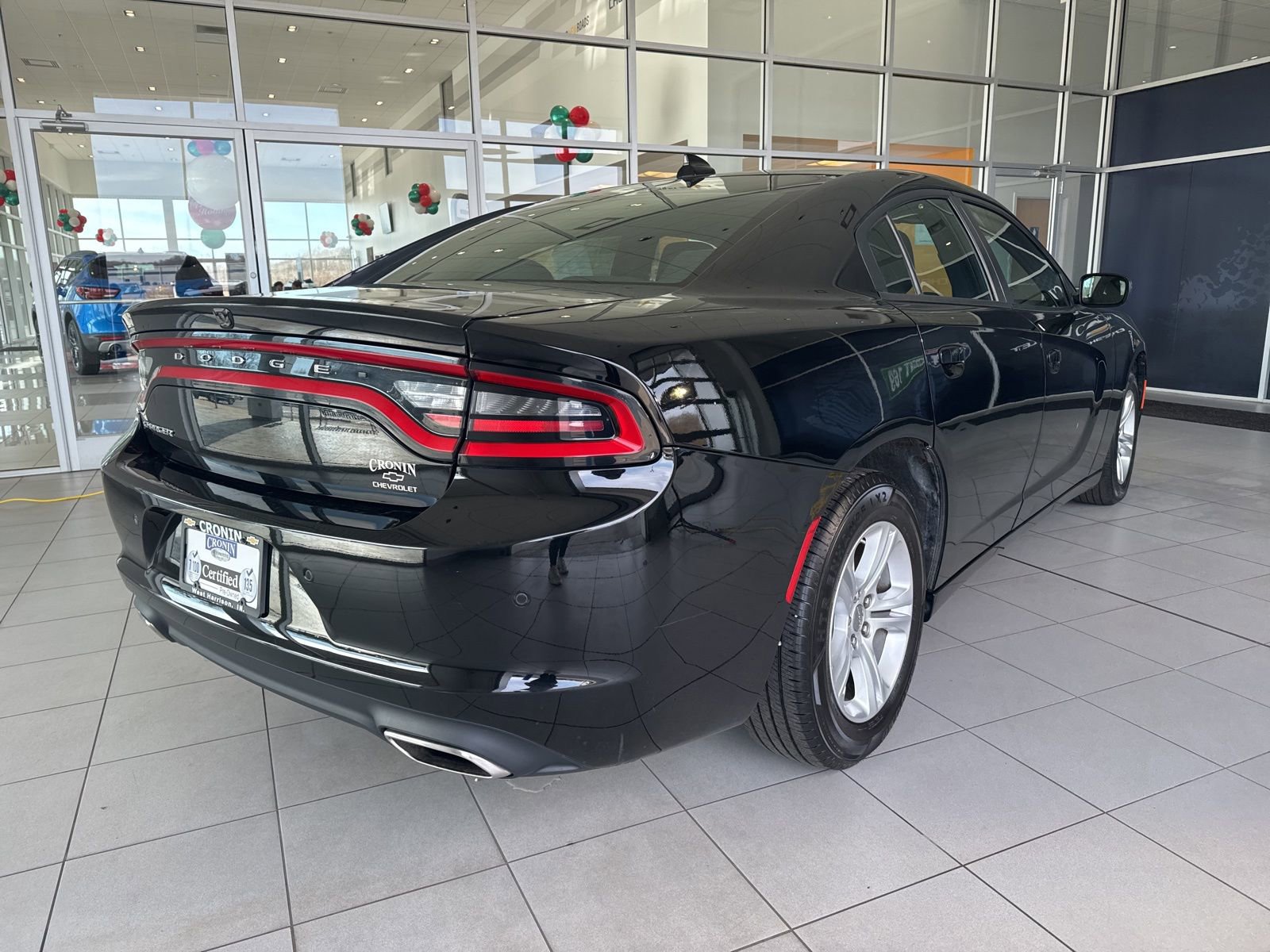 Used 2023 Dodge Charger SXT image 4