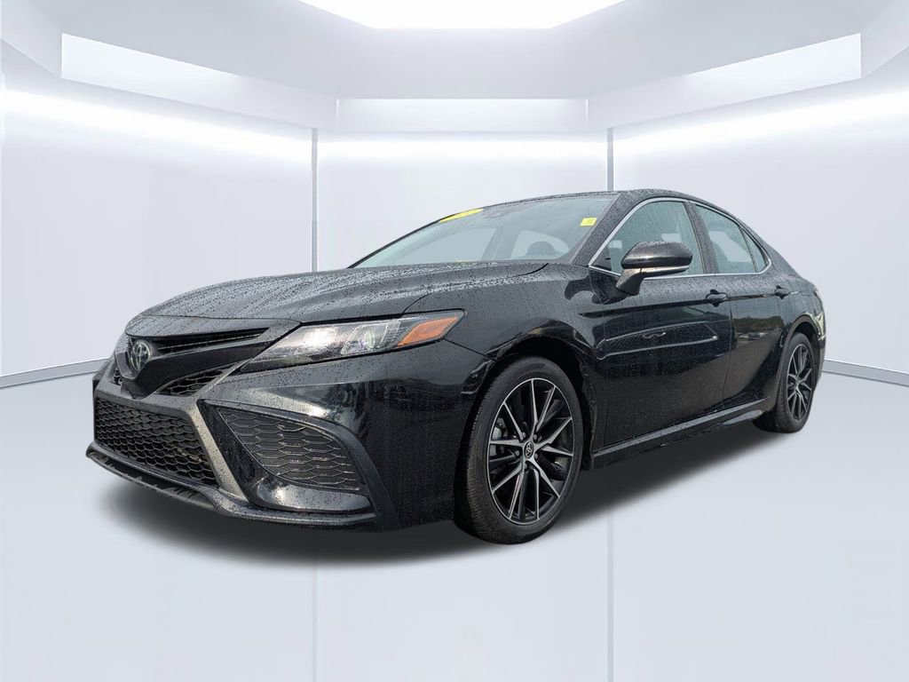 Used 2024 Toyota Camry SE image 8