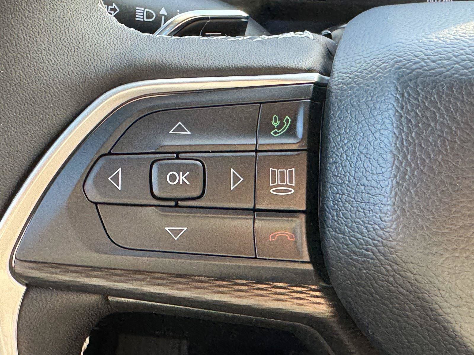 Certified 2025 Jeep Grand Cherokee L Altitude RWD image 26