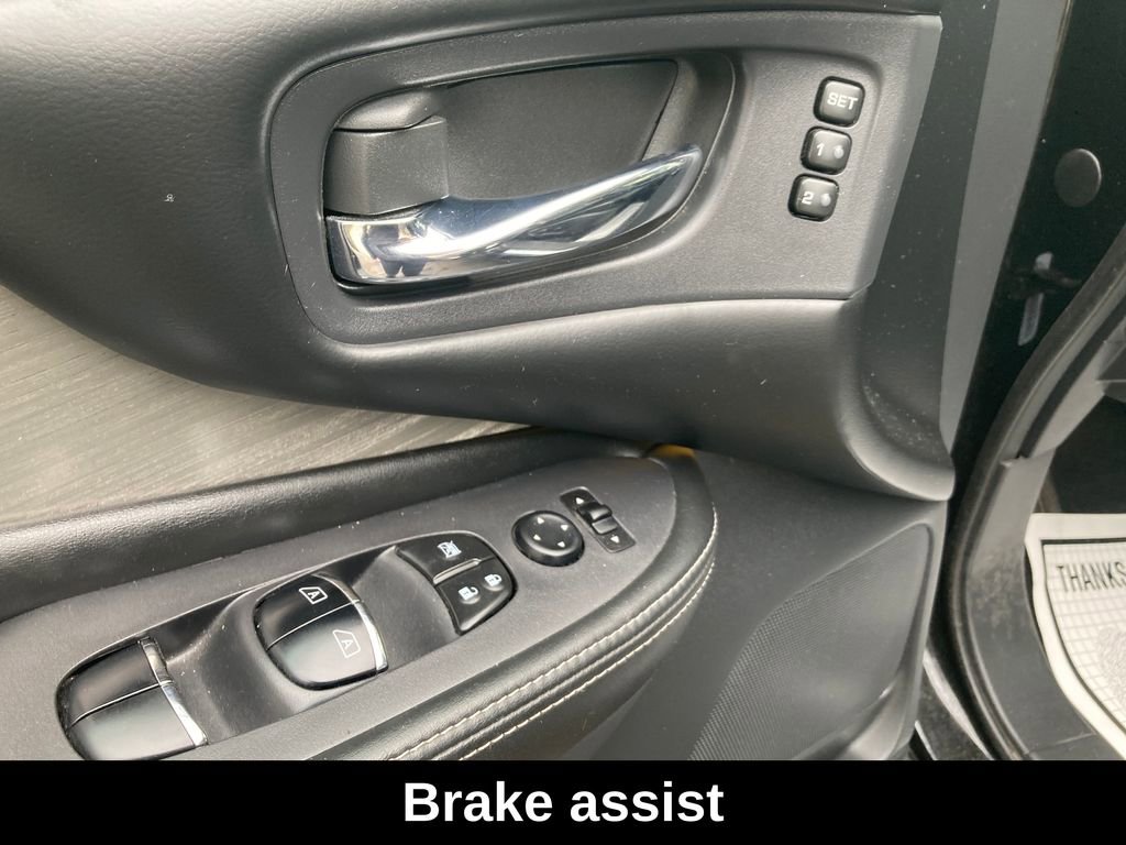 Used 2018 Nissan Murano SL w/ Moonroof Package image 14