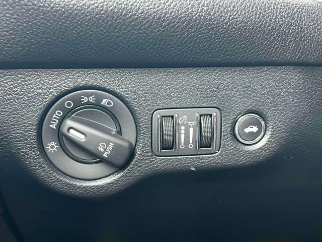 Used 2018 Dodge Challenger SXT Plus RWD image 25