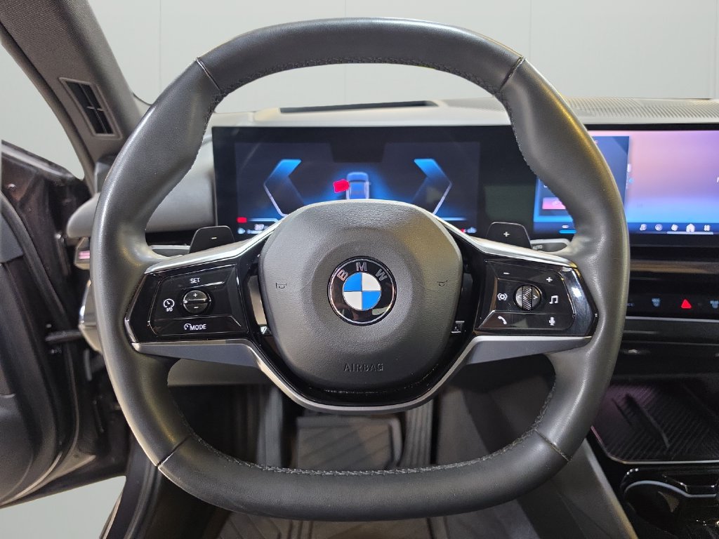 Used 2024 BMW 530i xDrive AWD/4WD image 20