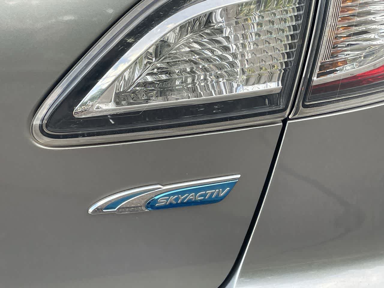 Used 2012 MAZDA MAZDA3 i Touring FWD image 41