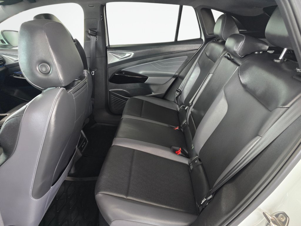 Used 2023 Volkswagen ID.4 Pro S AWD/4WD image 37