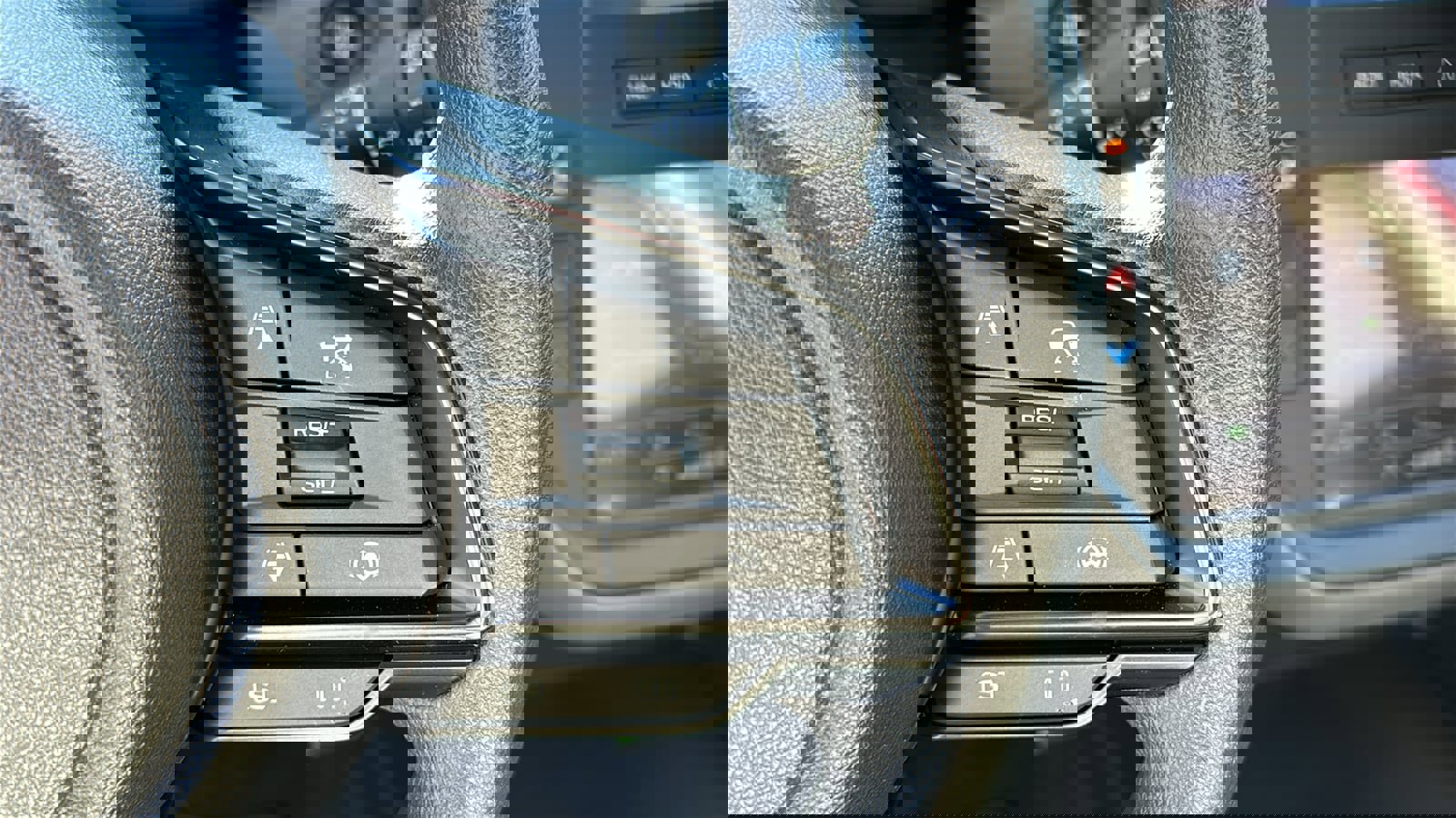 Certified 2025 Subaru Crosstrek 2.0i image 12