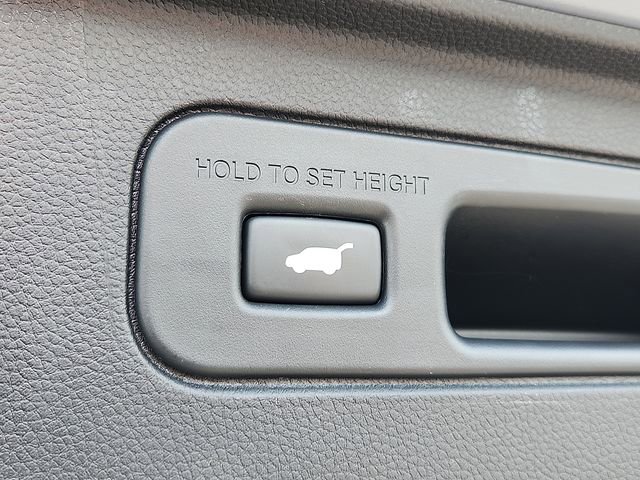 Used 2025 Honda Pilot Touring image 29