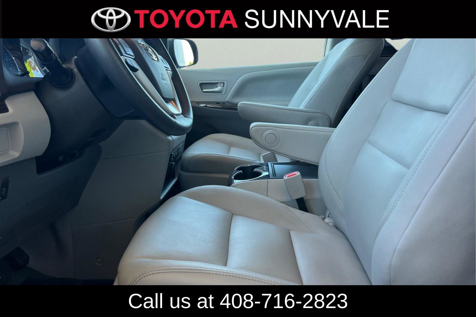 Used 2017 Toyota Sienna XLE w/ XLE Navigation Package FWD image 14