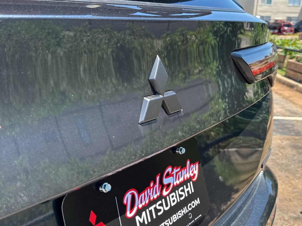 New 2026 Mitsubishi Outlander LE FWD image 48