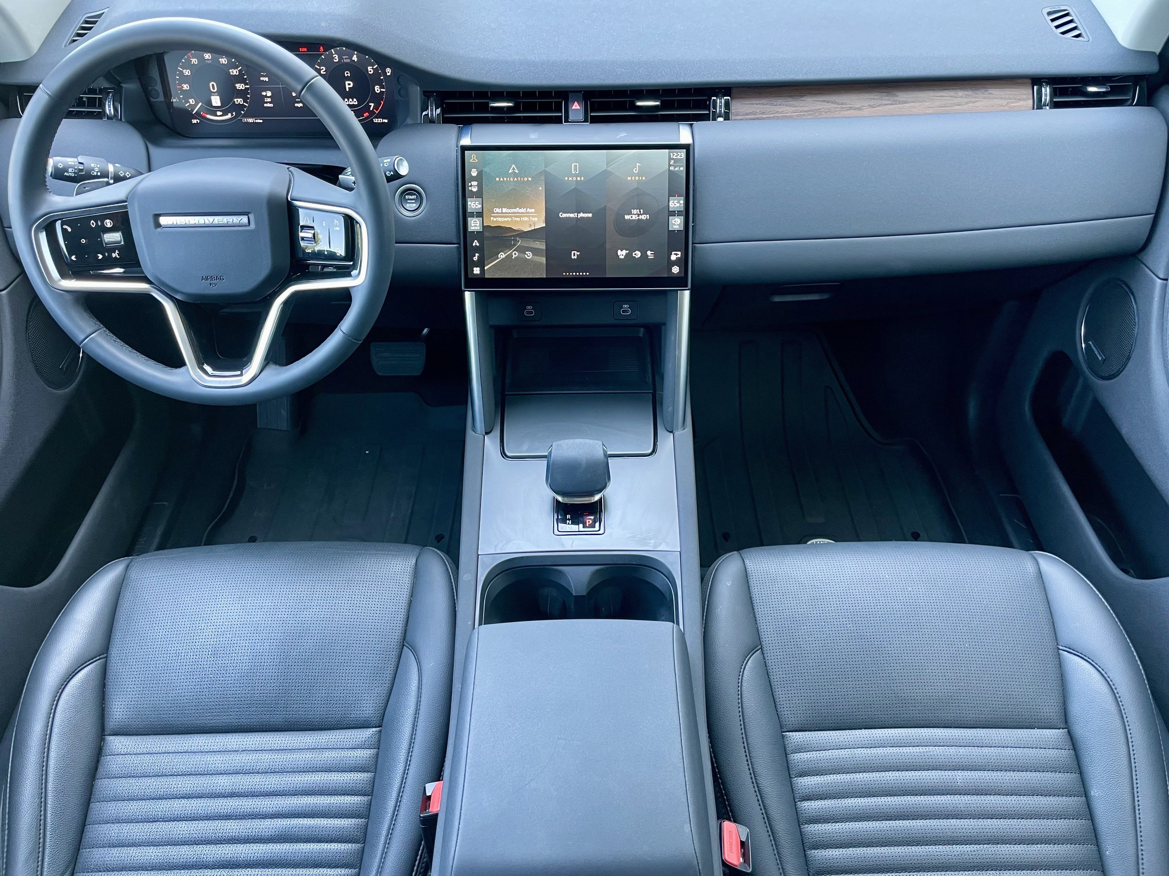 Used 2025 Land Rover Discovery Sport S AWD/4WD image 16