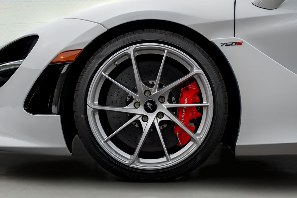 New 2026 McLaren 750S Spider RWD image 19