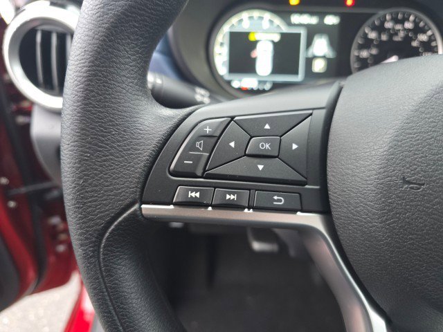 New 2025 Nissan Versa SV w/ Trunk Package FWD image 28