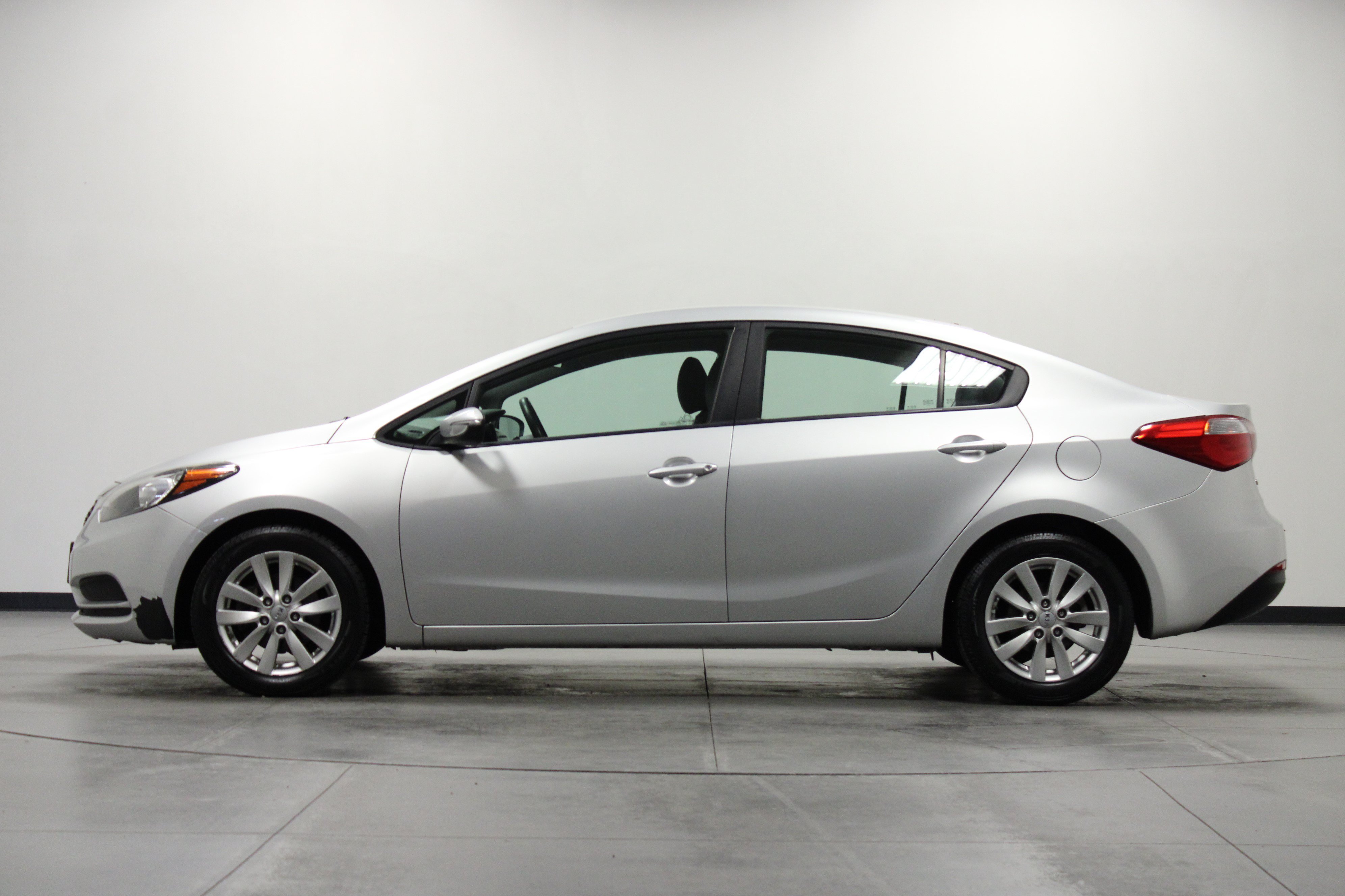 Used 2014 Kia Forte LX w/ Popular Package FWD image 7