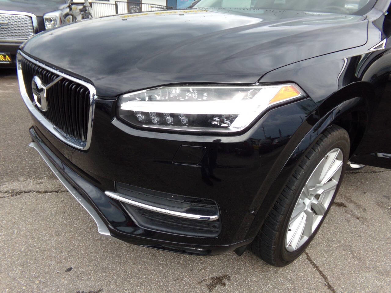 Used 2016 Volvo XC90 T6 Momentum w/ Momentum Plus Package image 33