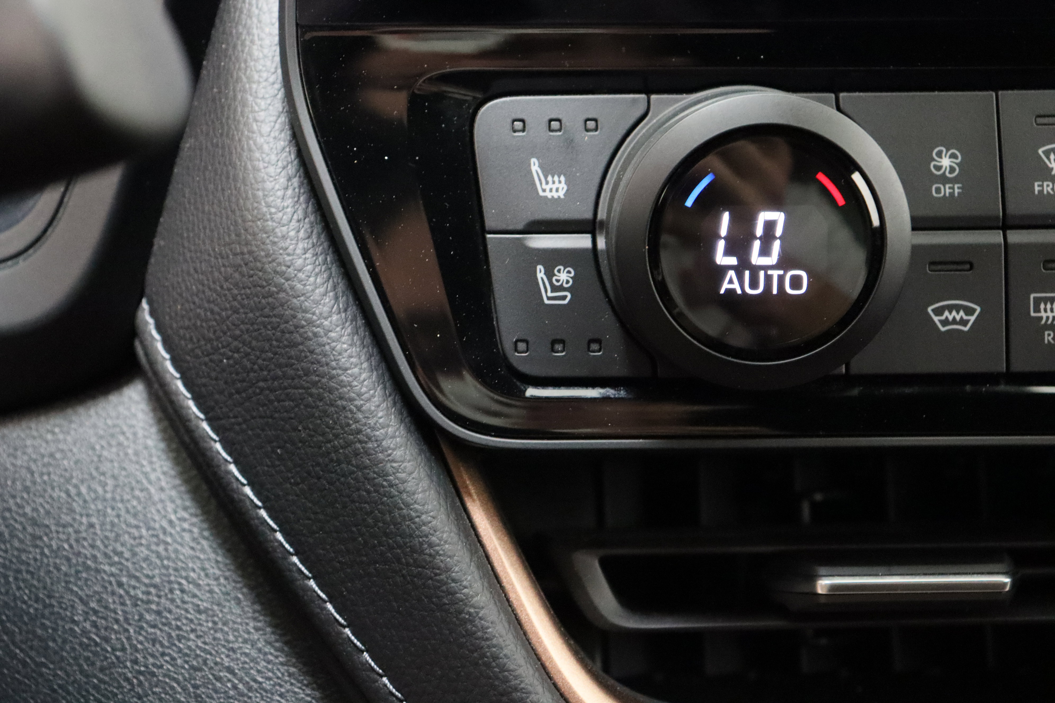Used 2024 Toyota Grand Highlander AWD Hybrid image 22