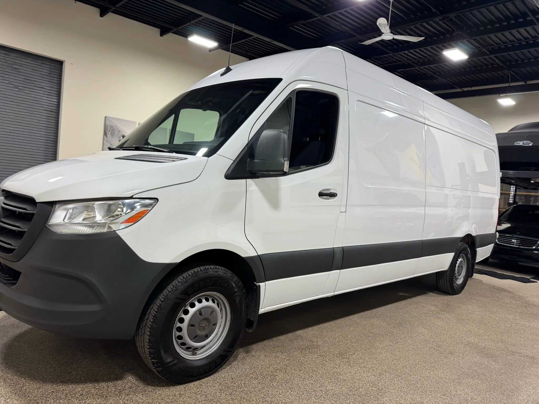 Used 2020 Mercedes-Benz Sprinter 2500 image 10