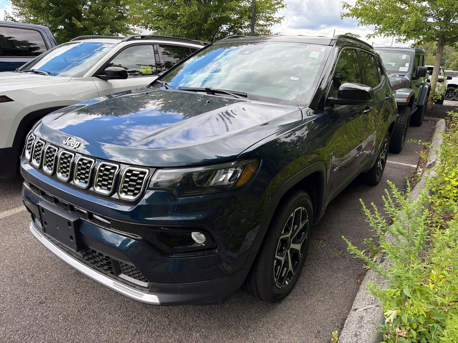 New 2026 Jeep Compass Limited AWD/4WD image 4