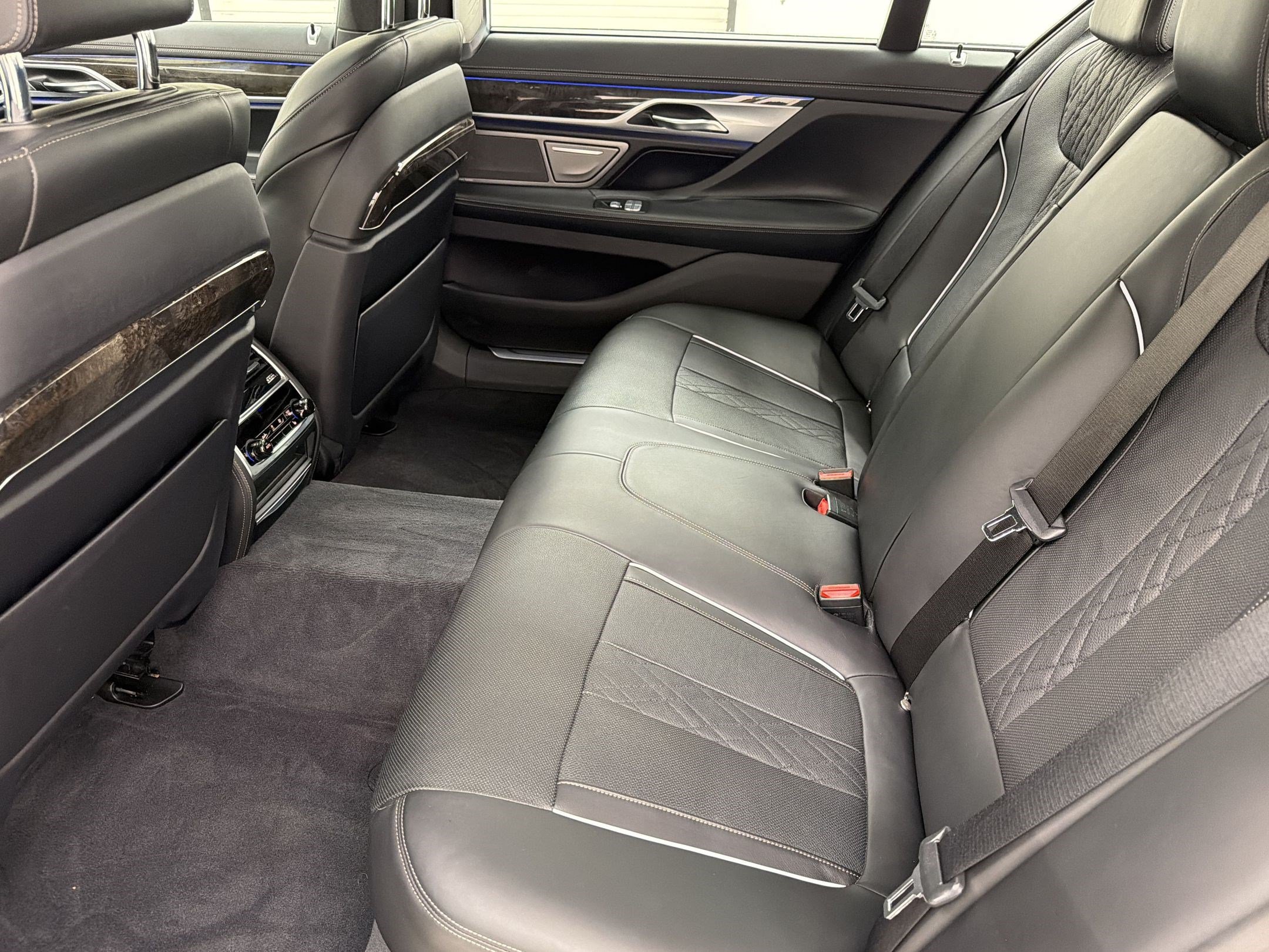 Used 2016 BMW 750i xDrive AWD/4WD image 14
