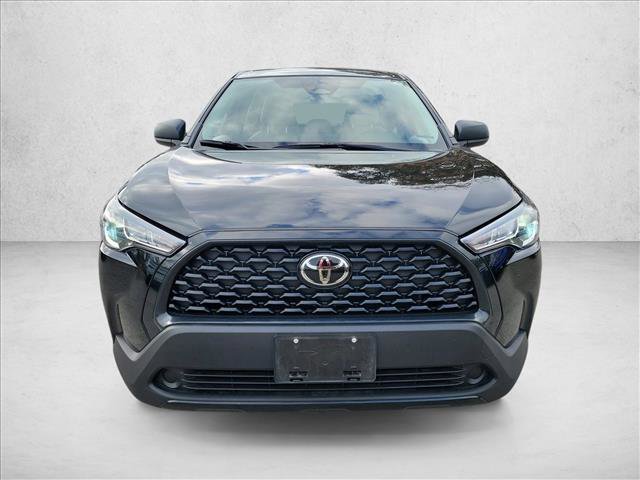 Used 2025 Toyota Corolla Cross L video 2