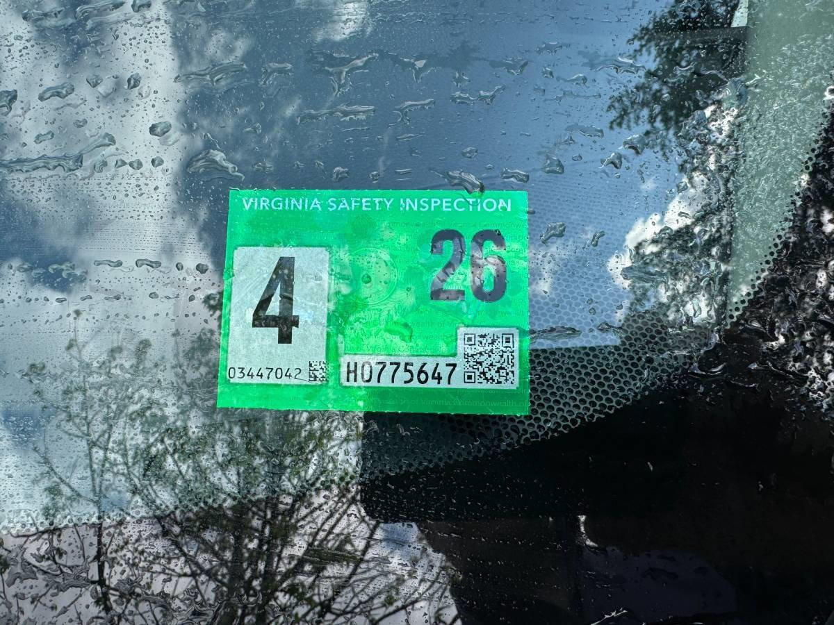 Used 2016 Nissan Altima 2.5 SR w/ Interior Lighting Package image 9