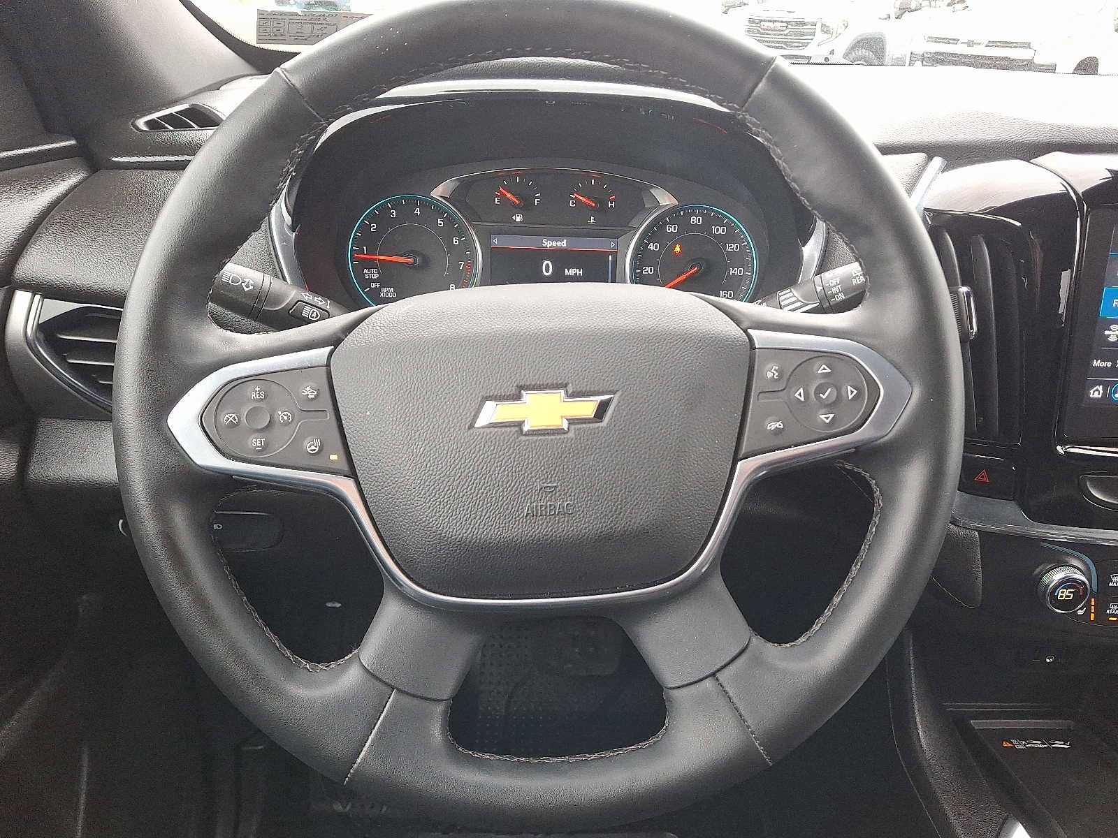 Used 2023 Chevrolet Traverse LT image 19