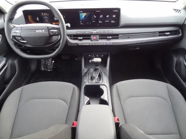 Used 2025 Kia K4 FWD image 12