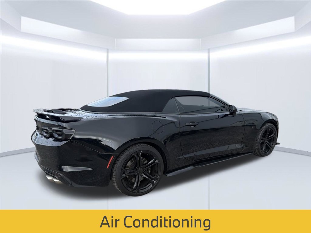 Used 2023 Chevrolet Camaro SS RWD image 8