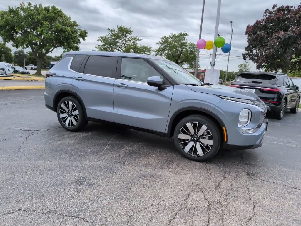 New 2026 Mitsubishi Outlander SE AWD/4WD image 4