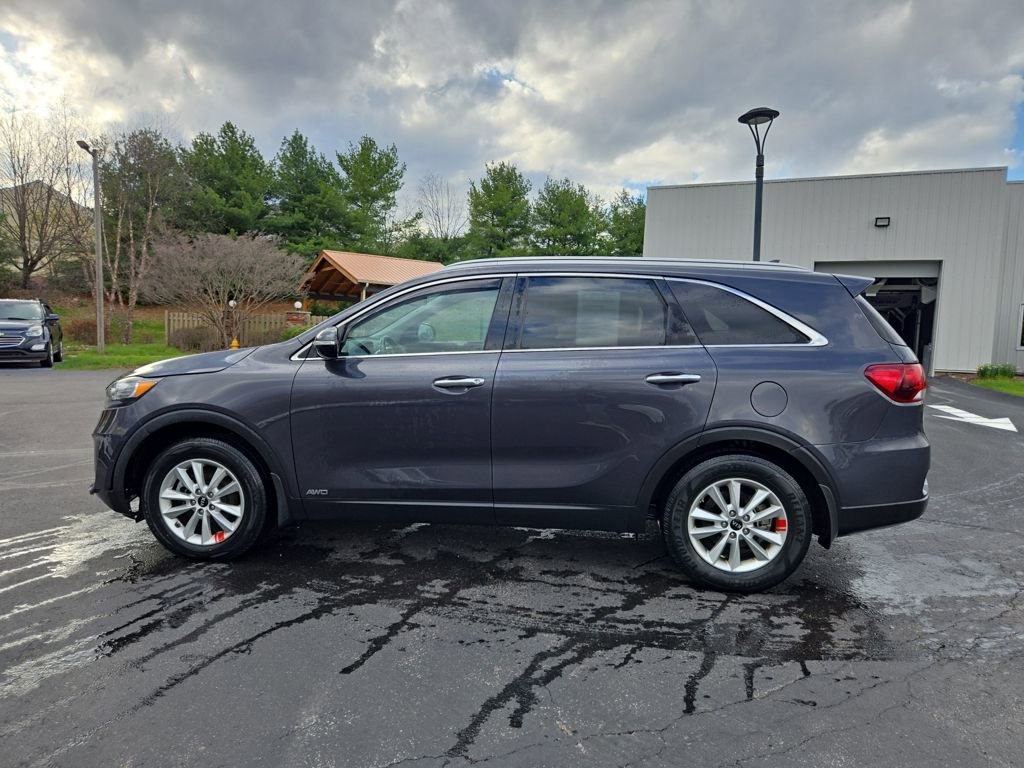 Certified 2019 Kia Sorento LX w/ LX Convenience Package image 3