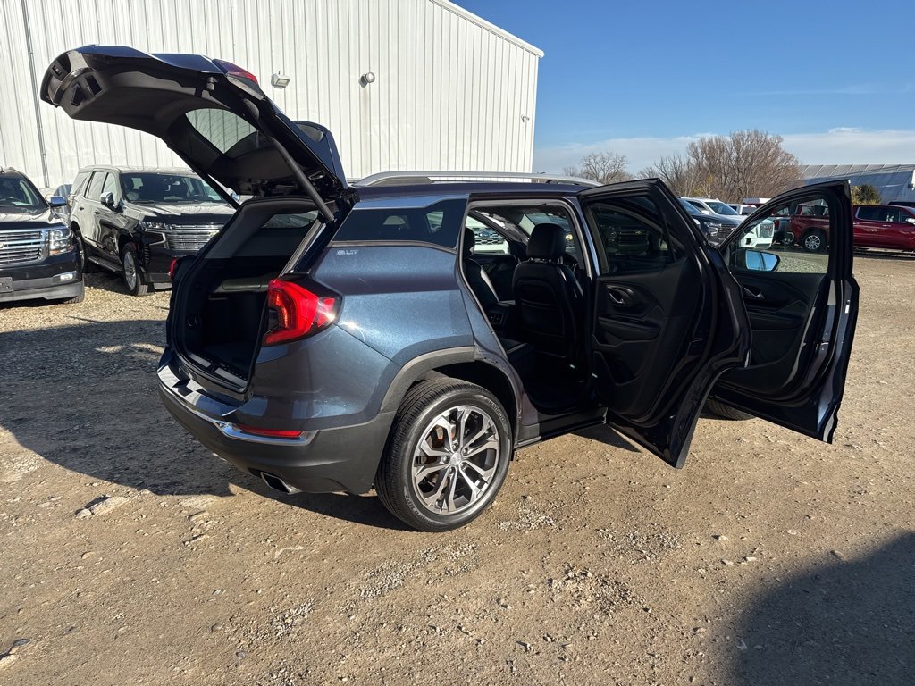 Used 2019 GMC Terrain SLT w/ Preferred Package image 29