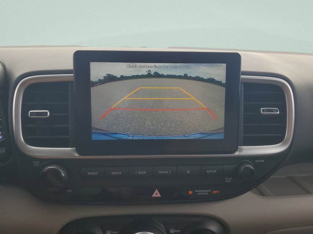 Used 2020 Hyundai Venue SEL FWD image 17