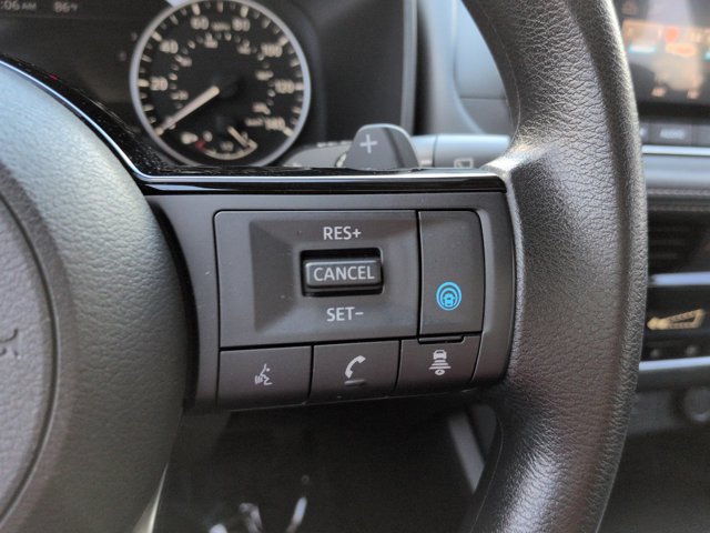 Certified 2022 Nissan Rogue SV FWD image 24