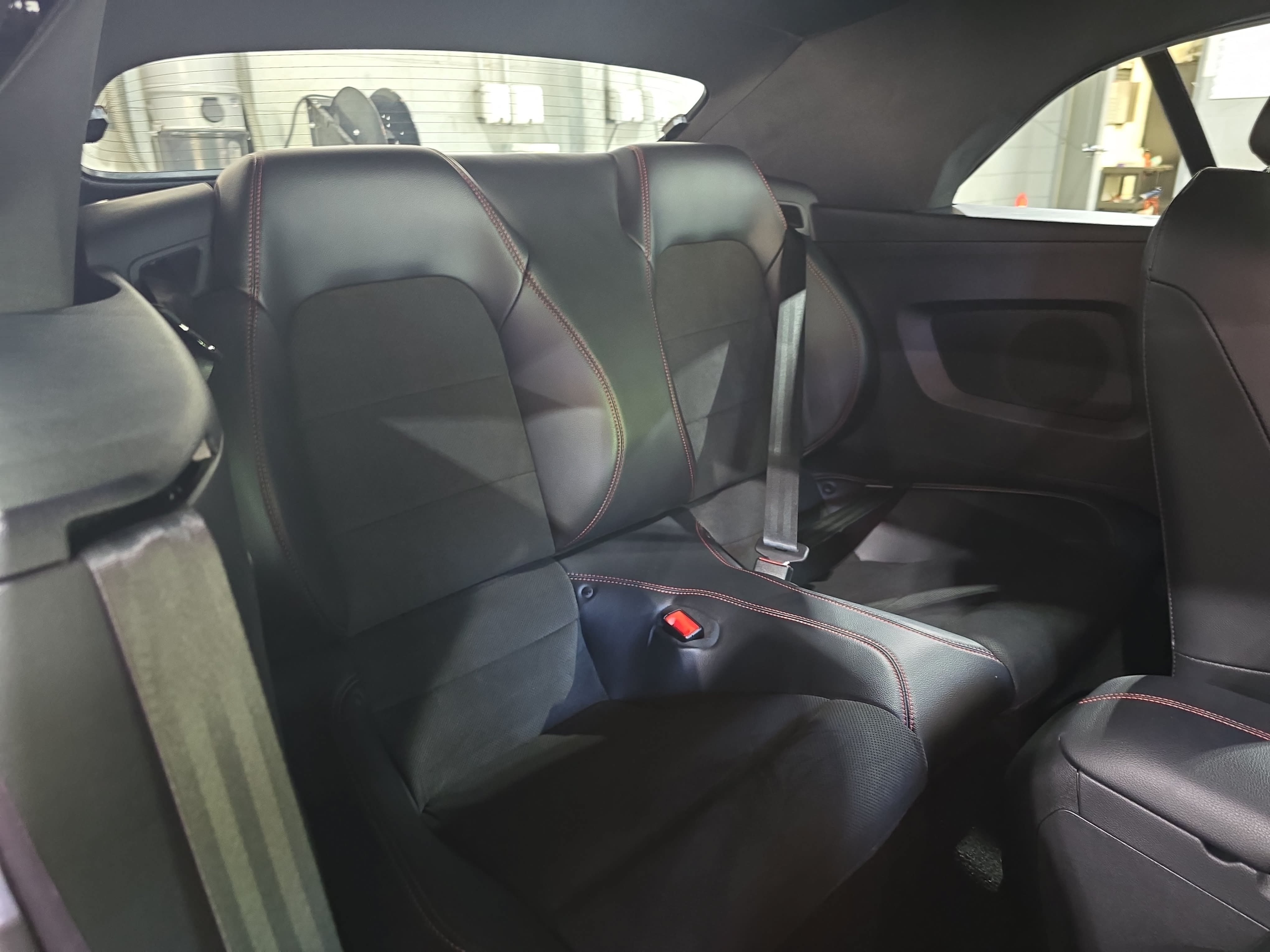 Used 2019 Ford Mustang GT Premium w/ Equipment Group 401A RWD image 11