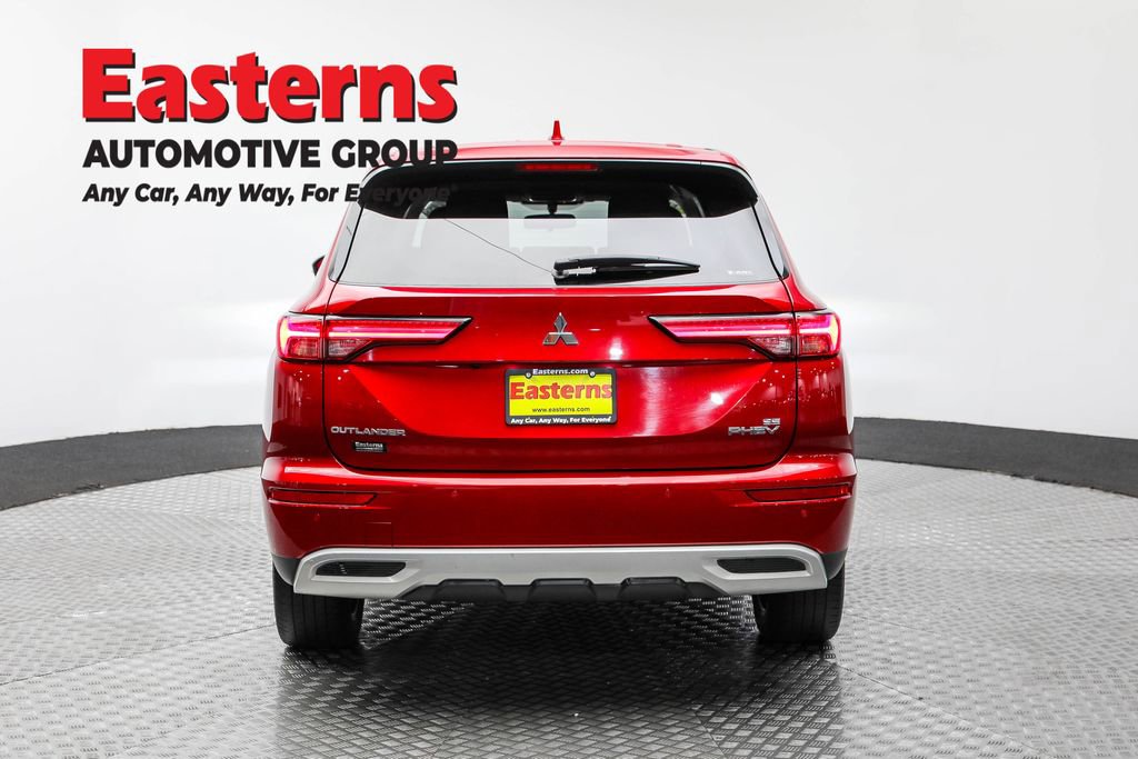 Used 2023 Mitsubishi Outlander SE image 6