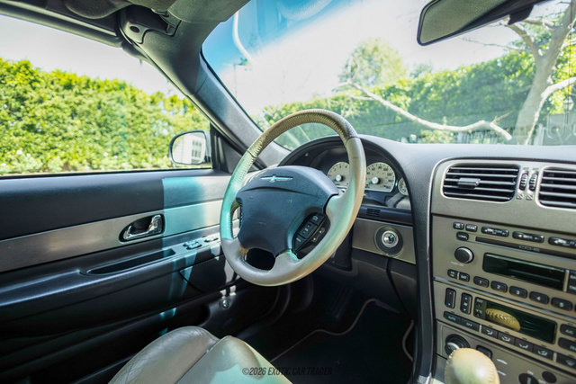 Used 2004 Ford Thunderbird Deluxe image 39