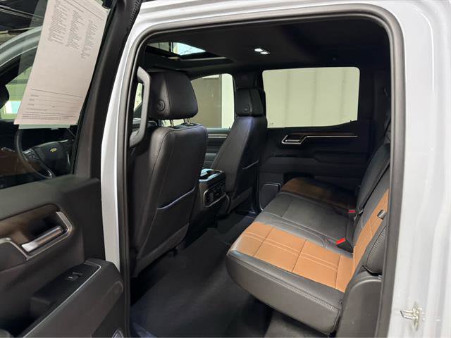 Certified 2026 Chevrolet Silverado 1500 High Country w/ Technology Package AWD/4WD image 13