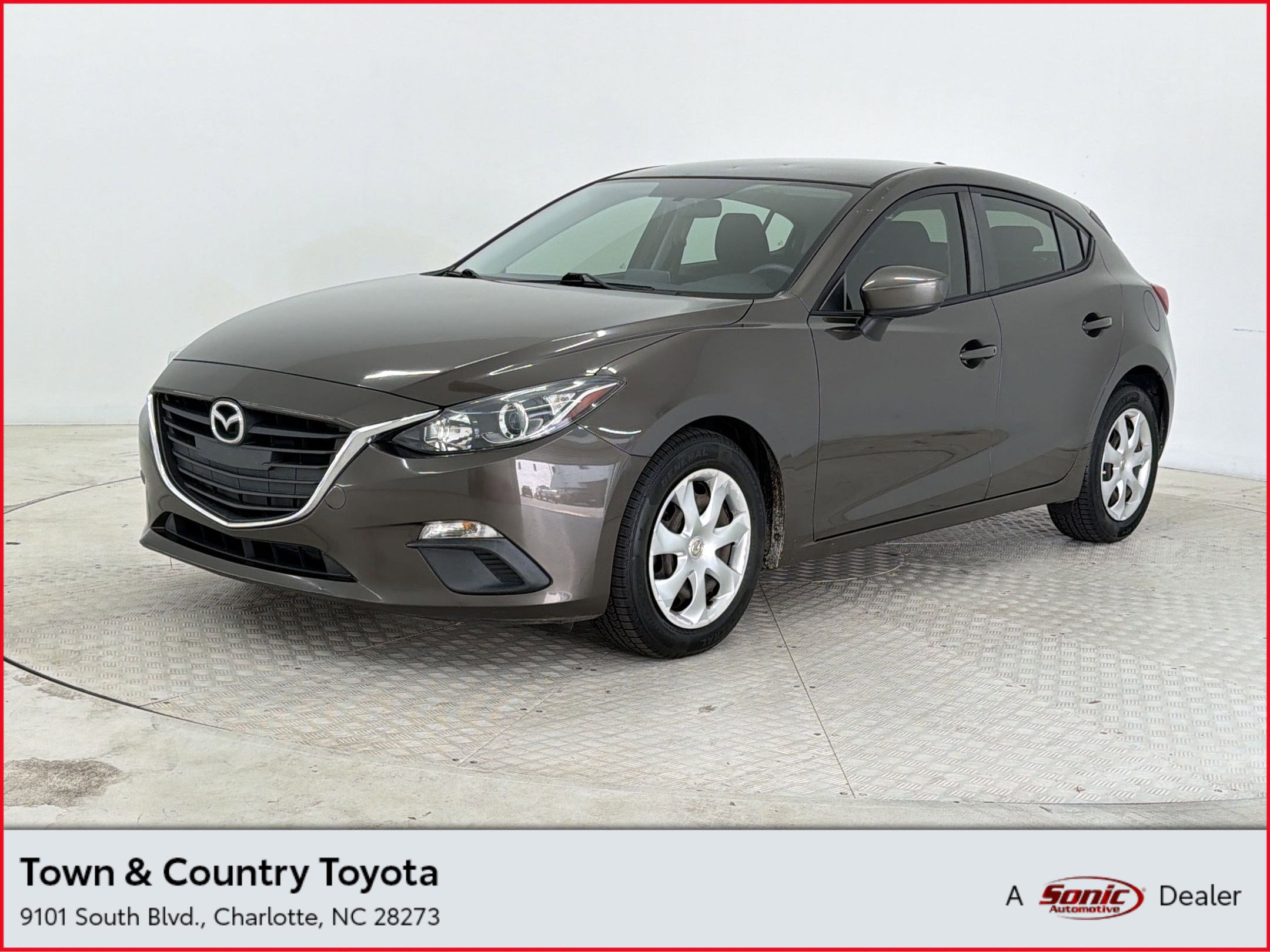 Used 2015 MAZDA MAZDA3 i Sport FWD image 1